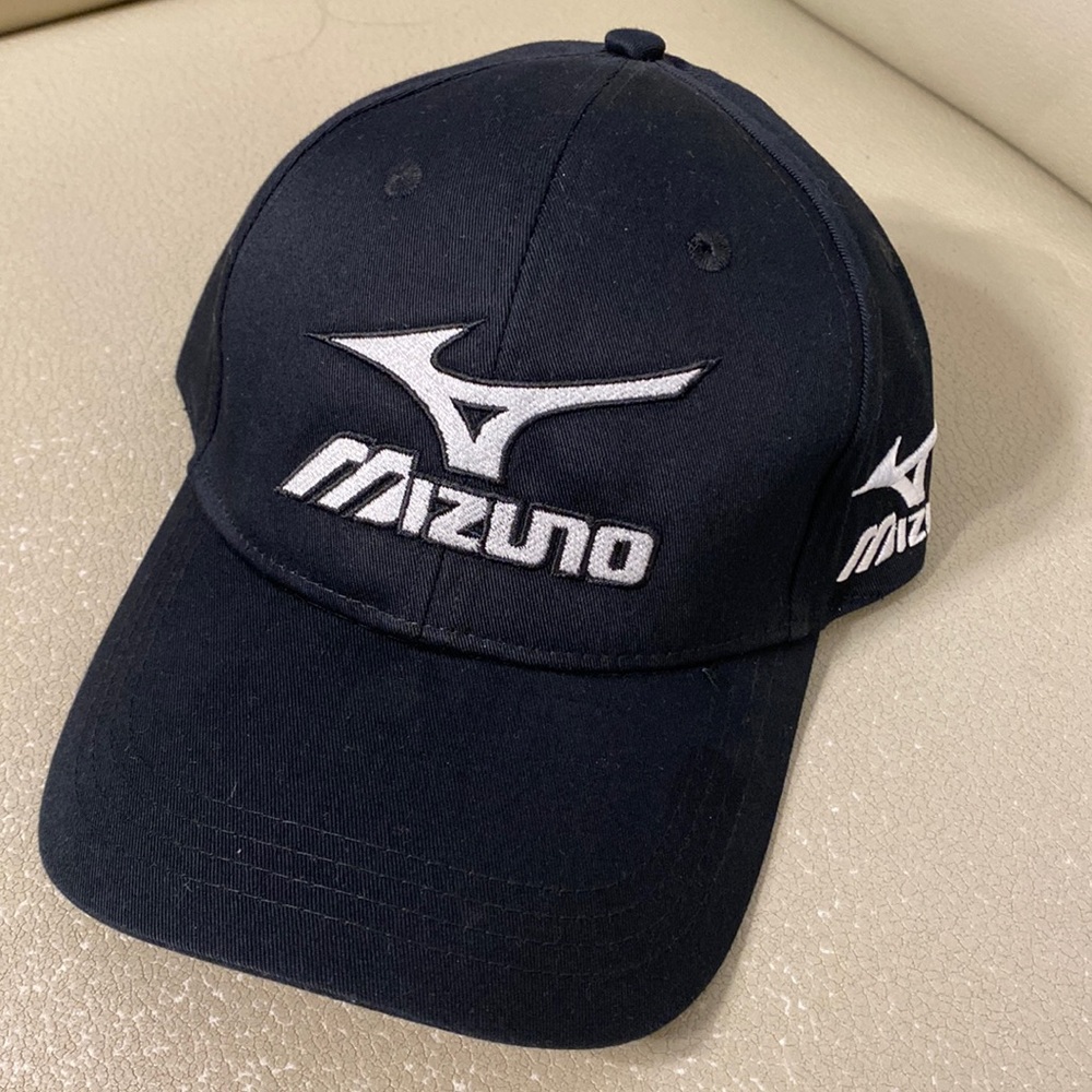 Mizuno Hat